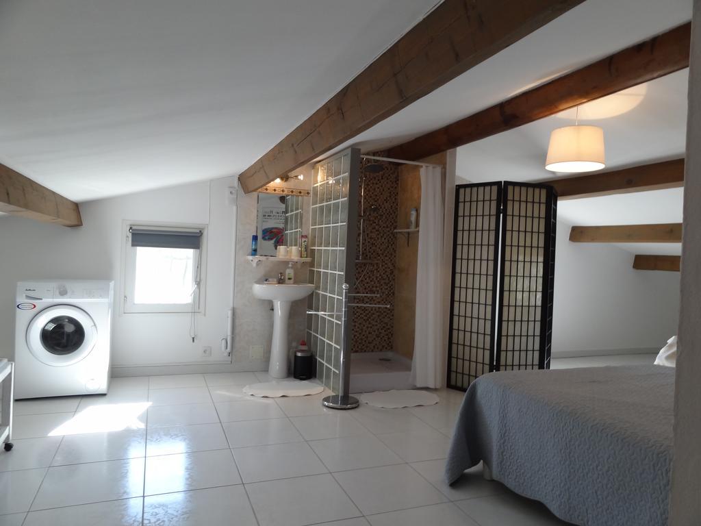 Апартаменти Locations Des Alpilles Сен-Ремі-де-Прованс Екстер'єр фото